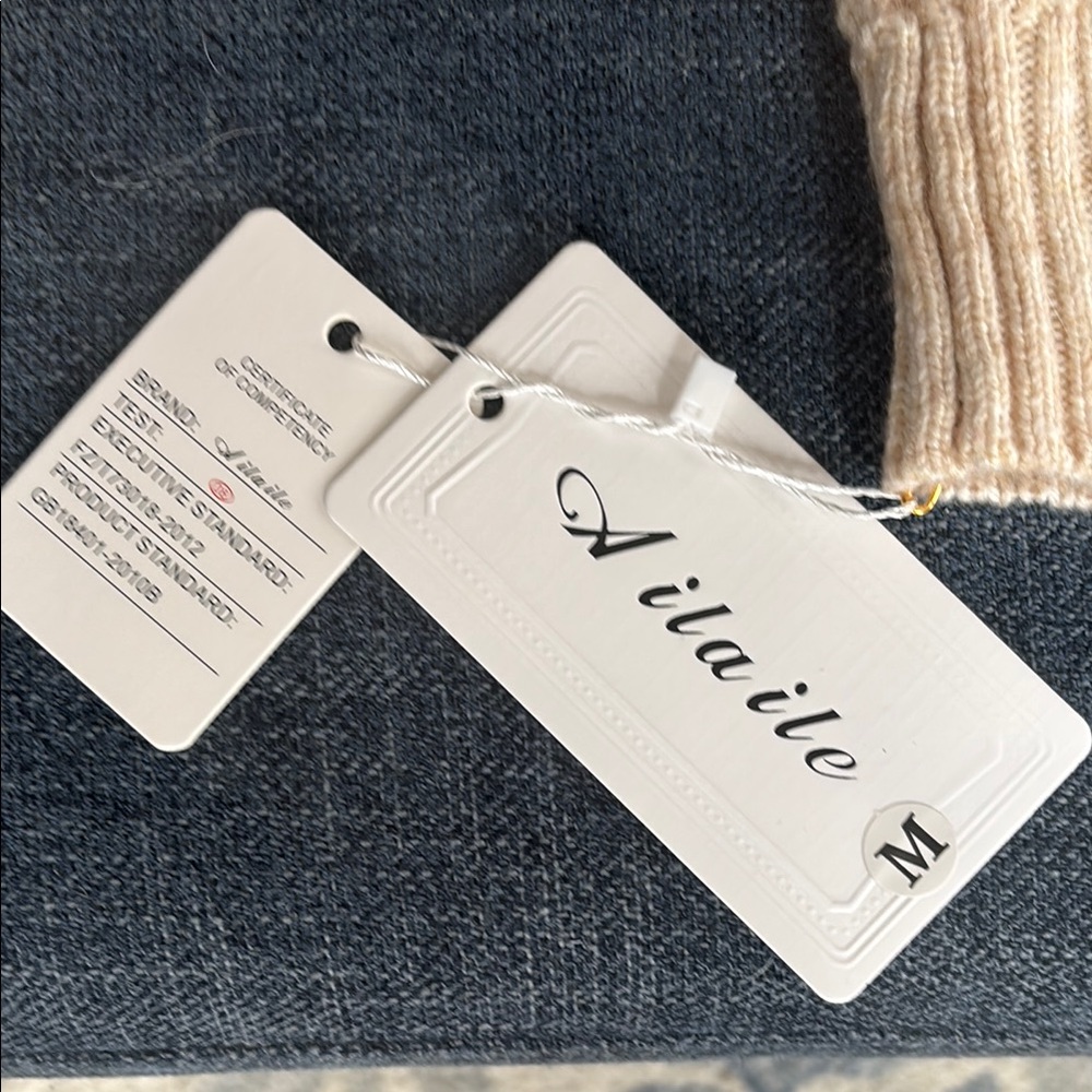 Ailailie Cream Cable Knit Sweater - Picture 4 of 6